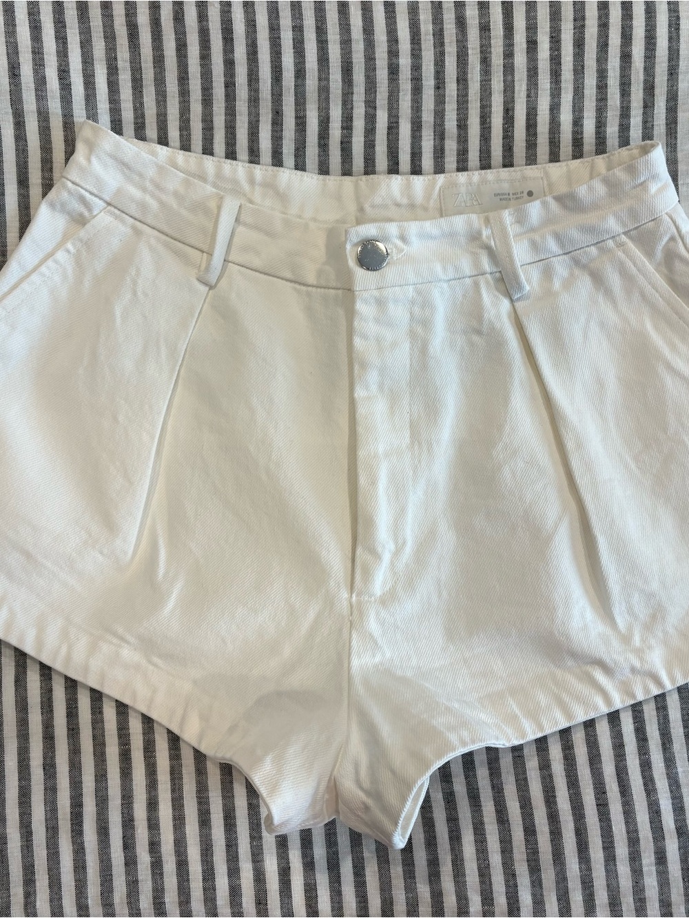 Zara White High-Waist Tailored Shorts